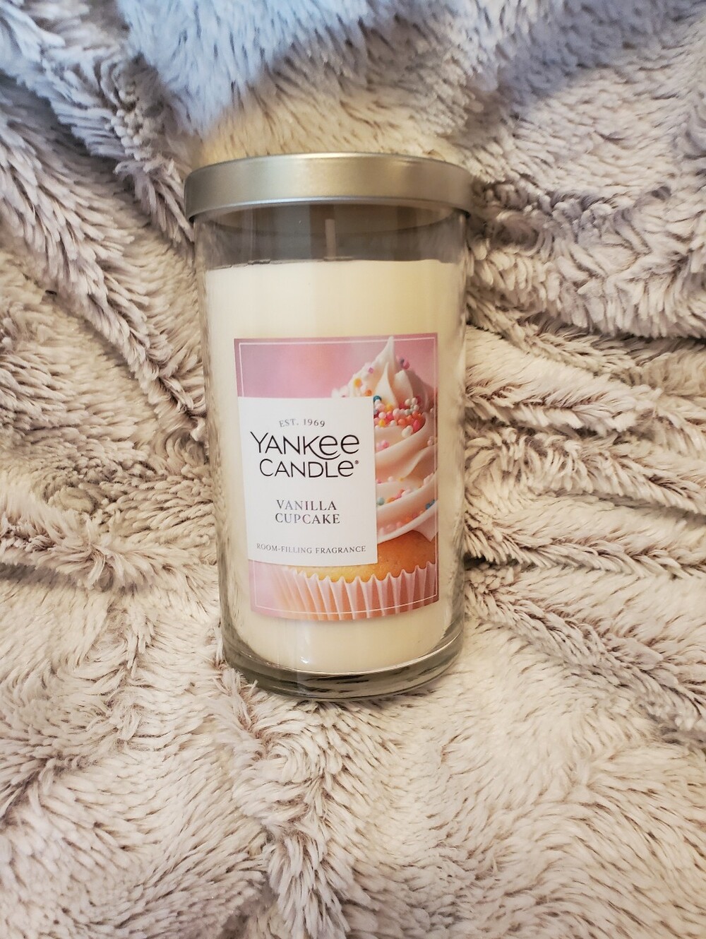 Yankee Scented Candle Vanilla Cupcake - Original Large Jar 14.25 Oz